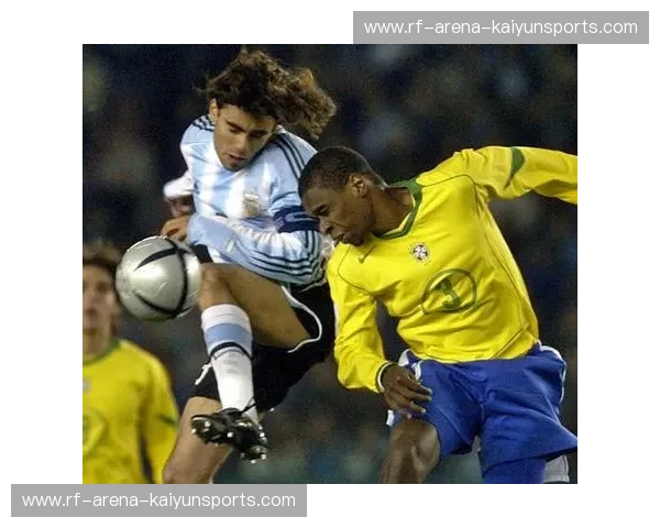 绿茵巅峰的宿命对决：塞内加尔的钢筋铁骨碰撞哥伦比亚的南美探戈